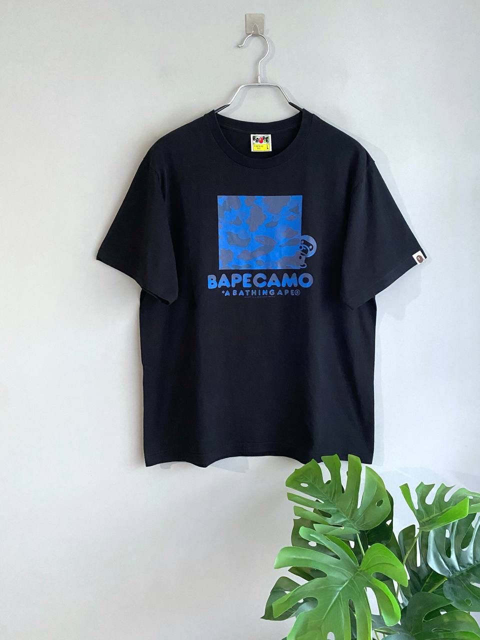 Bape Bape A Bathing Ape Blue Camo Print Black T-Shirt, Size L Size US L / EU 52-54 / 3 - 1 Thumbnail