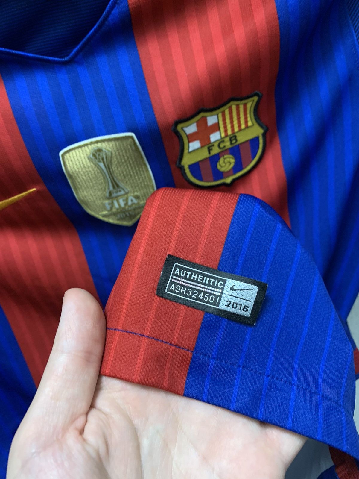 Nike Barcelona Nike soccer jersey world championship 2015 M size Size US M / EU 48-50 / 2 - 8 Thumbnail