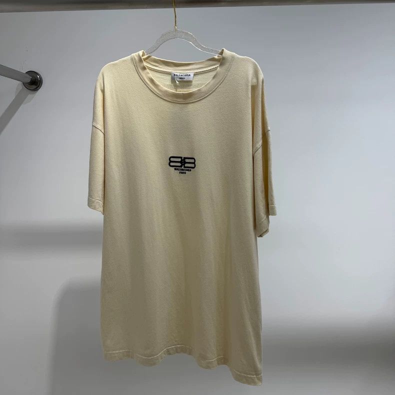 Balenciaga Balenciaga Chest Embroidered Double B Buckle Short Sleeve Size US XL / EU 56 / 4 - 1 Thumbnail
