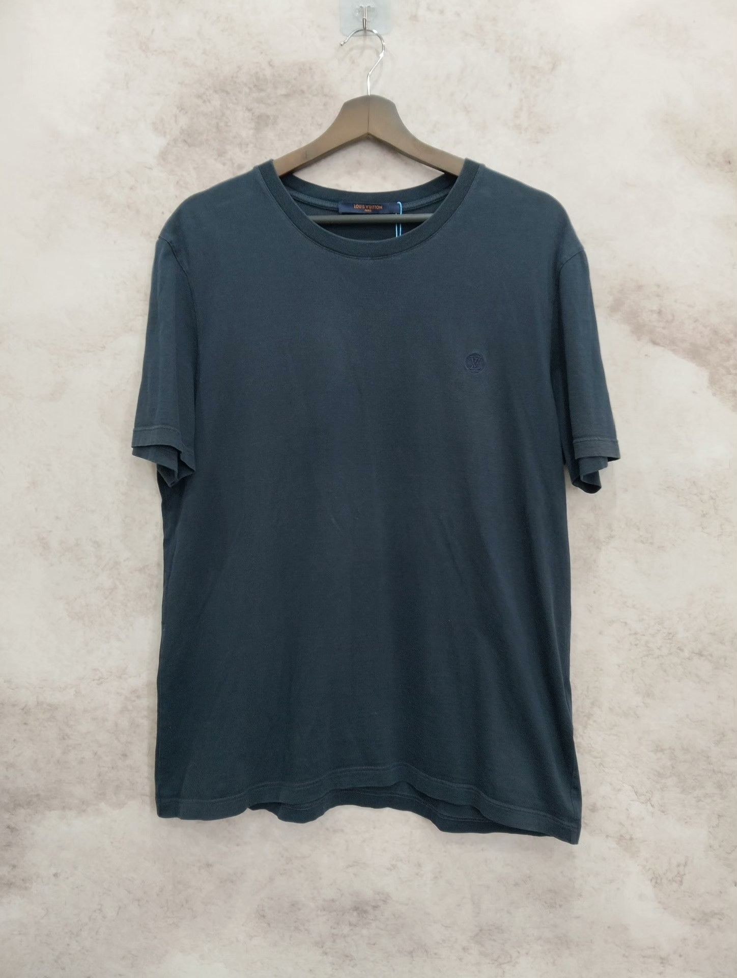 Louis Vuitton Louis Vuitton T-Shirt XL Men Size US XL / EU 56 / 4 - 1 Thumbnail