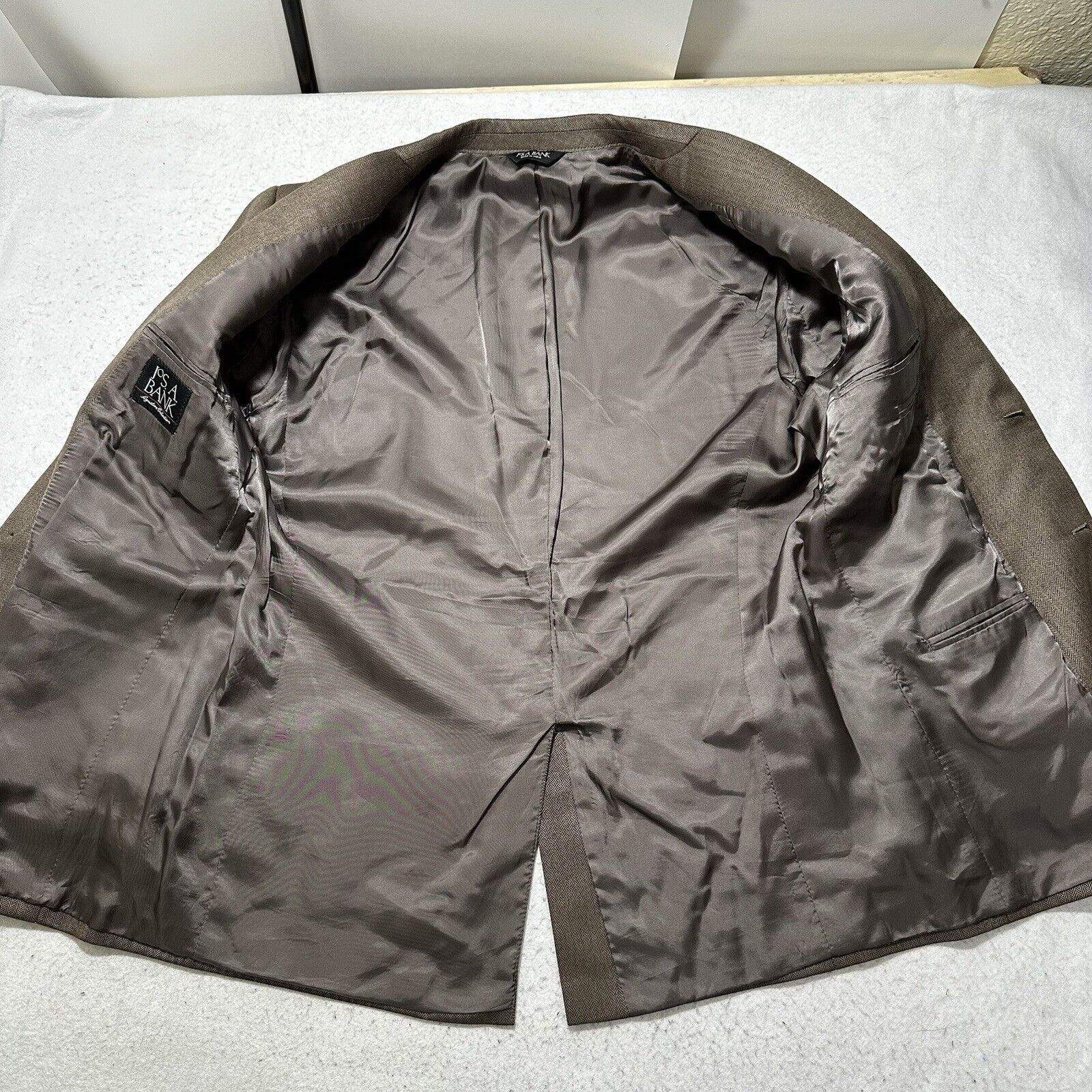 Jos. A. Bank Jos. A. Bank 42R Silk + Camel Hair Herringbone Suit Jacket Size 42R - 6 Thumbnail