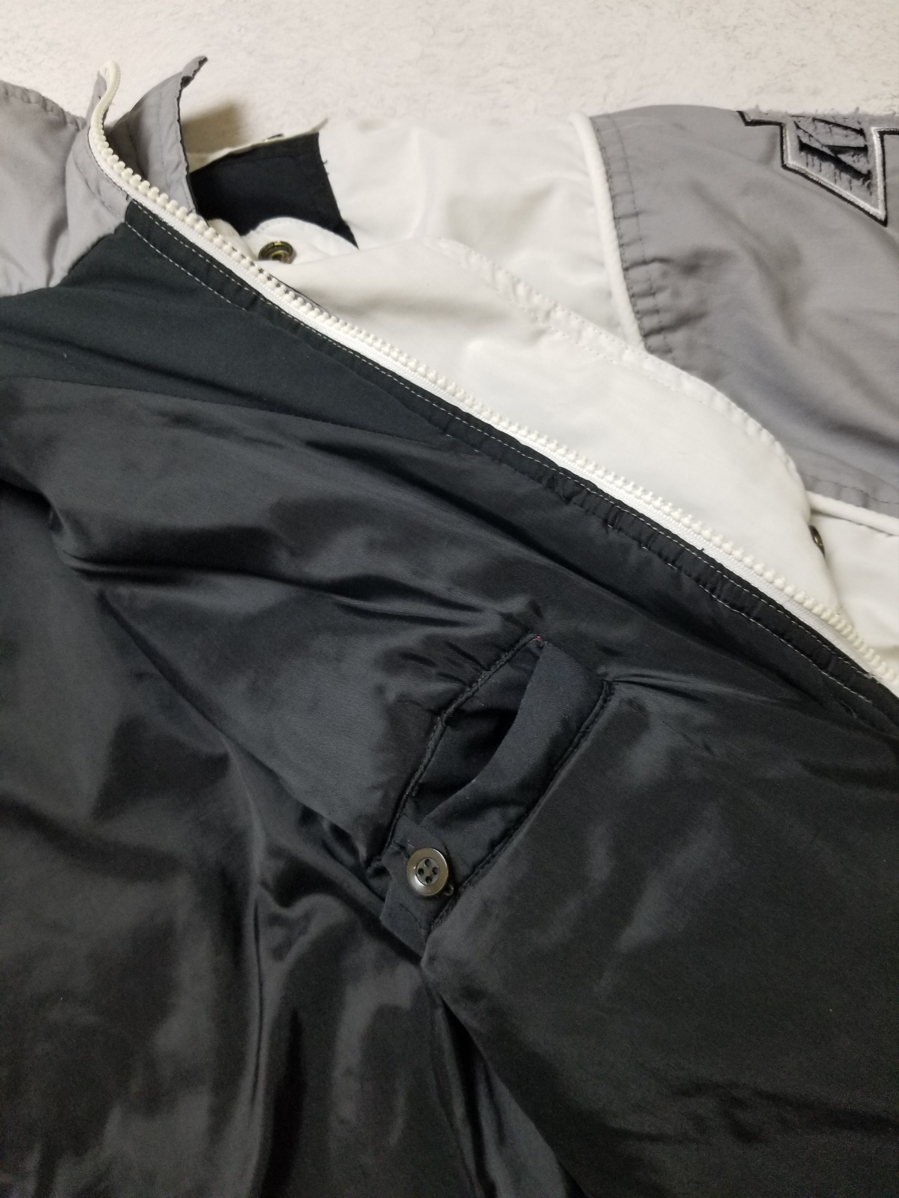 Other Vintage Los Angeles Kings NHL Campri Teamline Hockey Jacket Size US XL / EU 56 / 4 - 11 Thumbnail