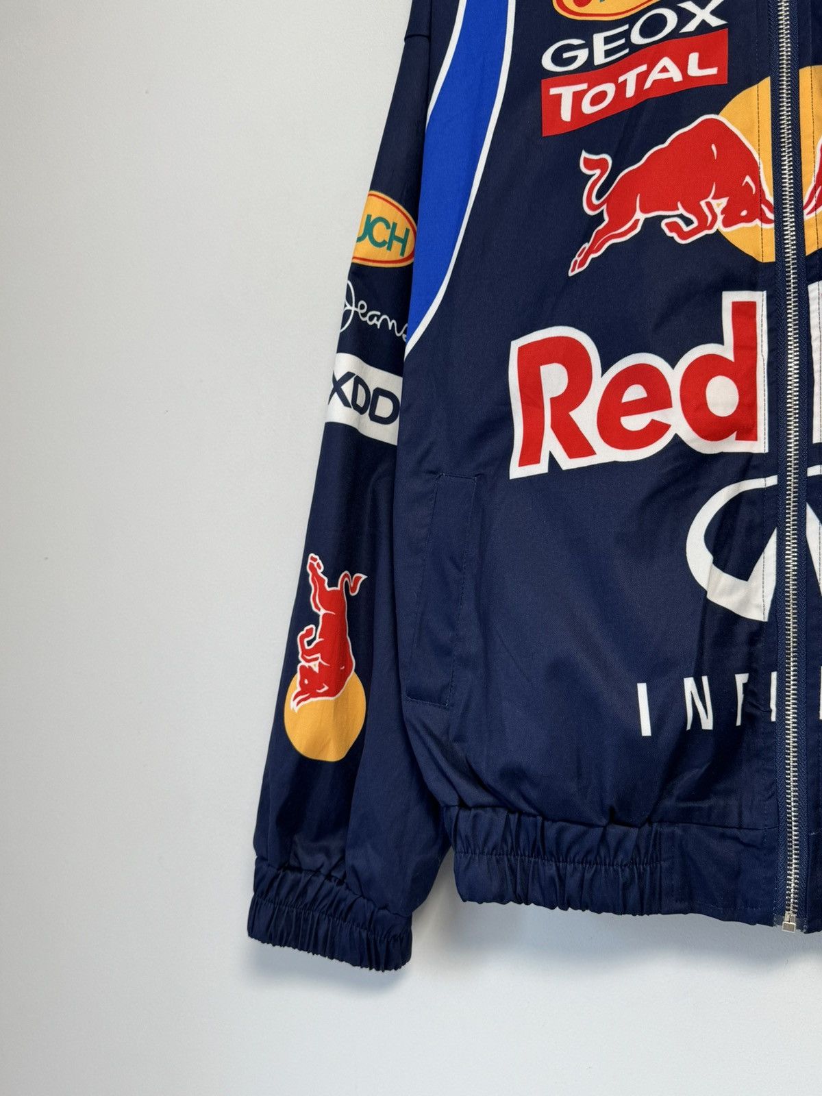 Red Bull Red Bull Racing Infiniti F1 Jacket Vintage Formula 1 Racing Size US M / EU 48-50 / 2 - 5 Thumbnail