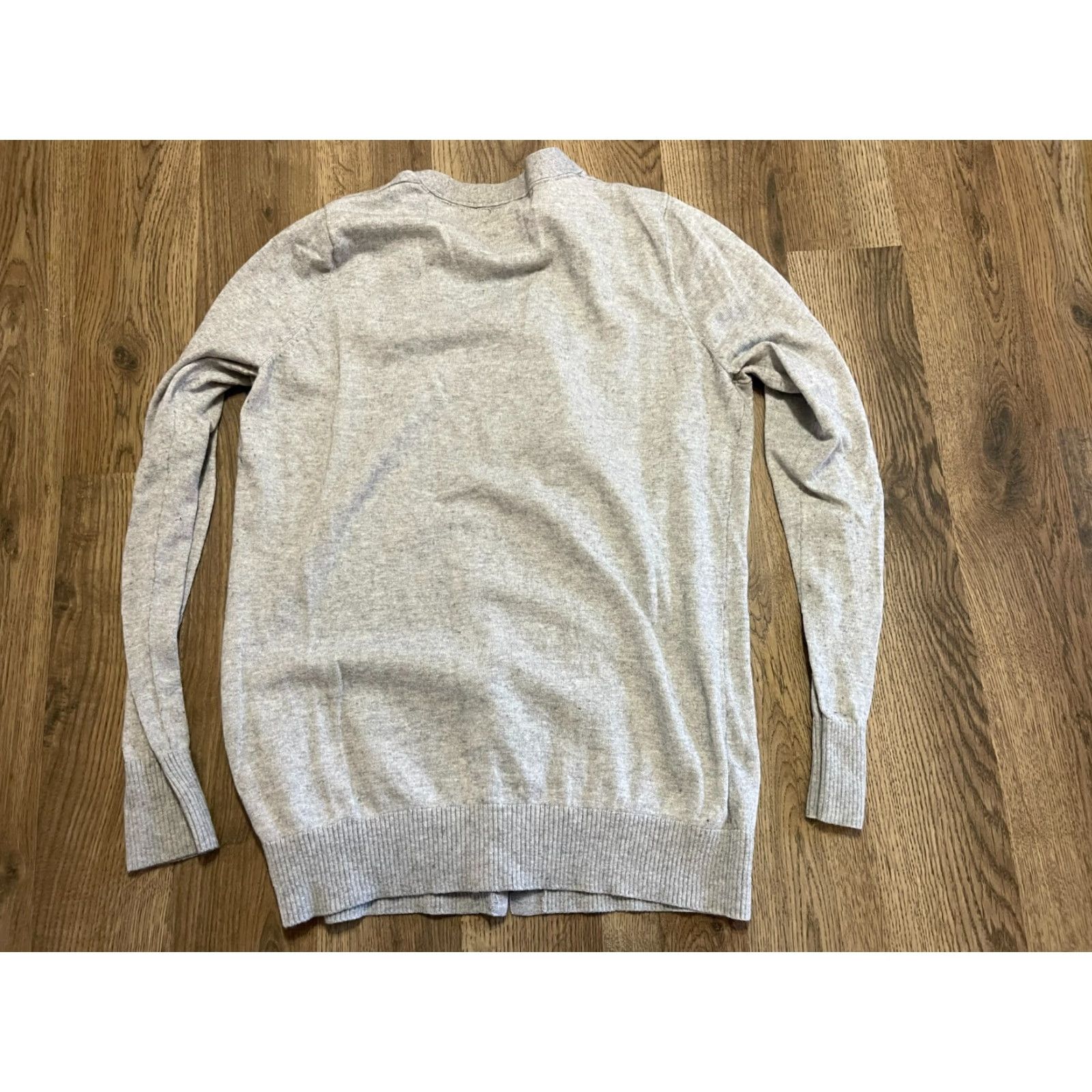 Eddie Bauer Eddie Bauer Cardigan Sweater, Women's Size M, Gray, Button Pockets, Regular Fit Size M / US 6-8 / IT 42-44 - 2 Thumbnail