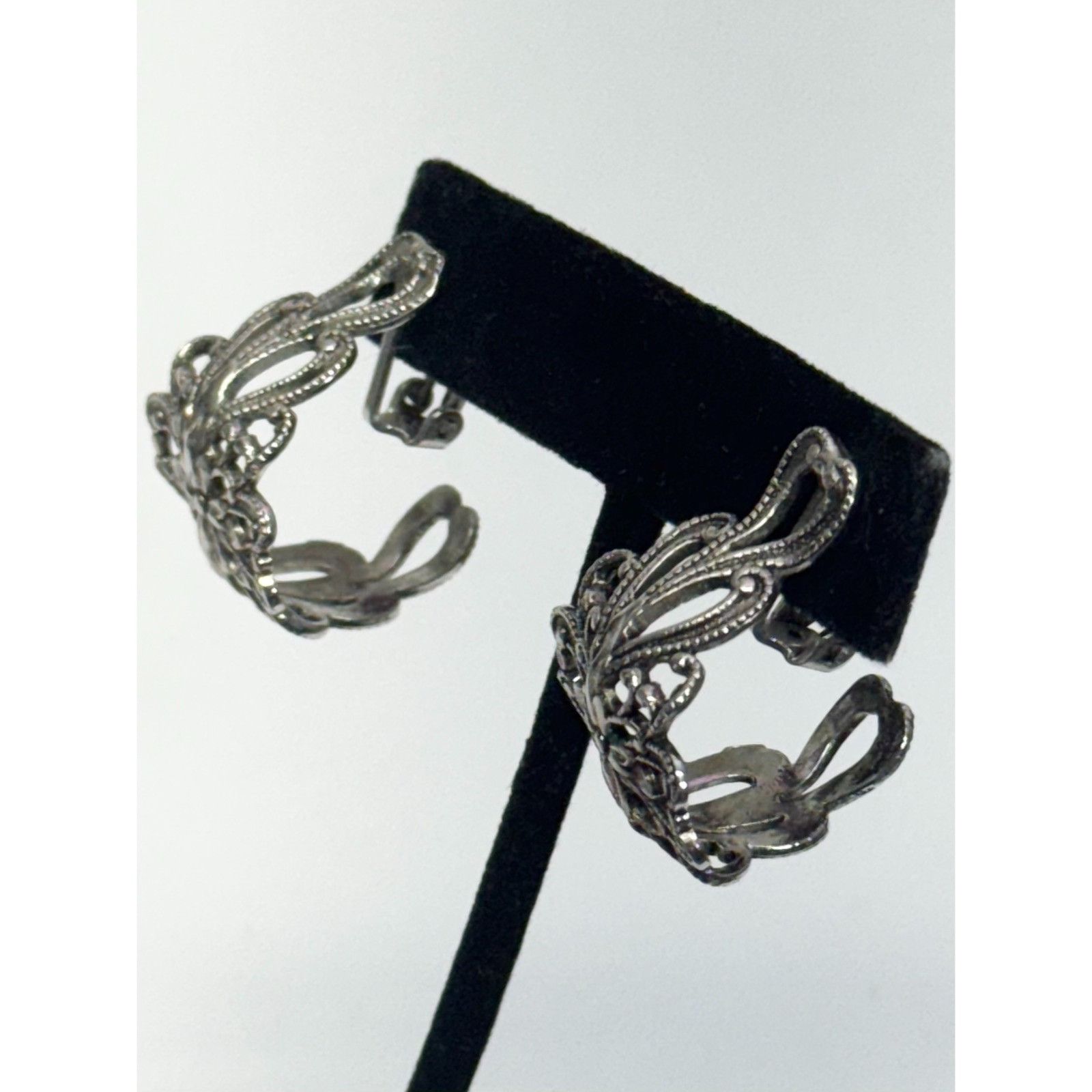 Vintage Vintage silver filigree hoop clip on earrings Size ONE SIZE - 3 Thumbnail
