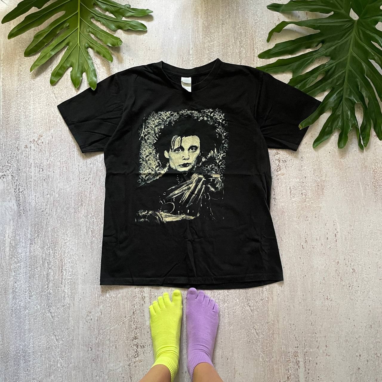 VINTAGE Y2K EDWARD SCISSORHANDS AMZING GOTHIC T SHIRT 186
