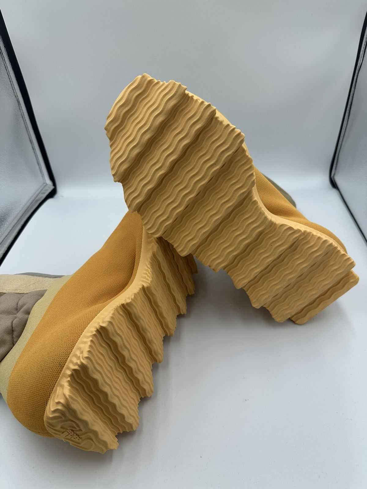 Adidas × Kanye West Kanye West x Adidas KNIT RNR BOOTS SNEAKERS Size US 13 / EU 46 - 7 Thumbnail