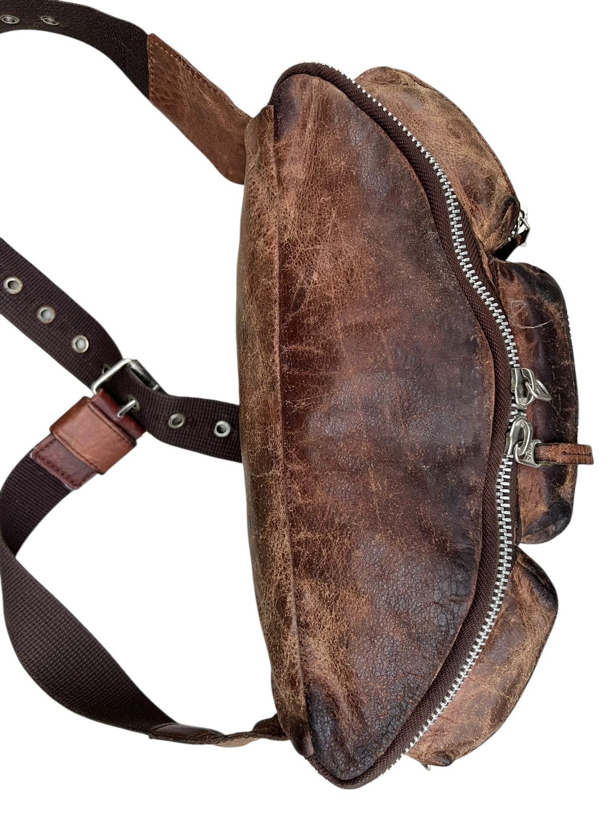 Avirex Vintage 2000s Avirex Distress Patina Leather Cargo Chest Bag Size ONE SIZE - 13 Thumbnail