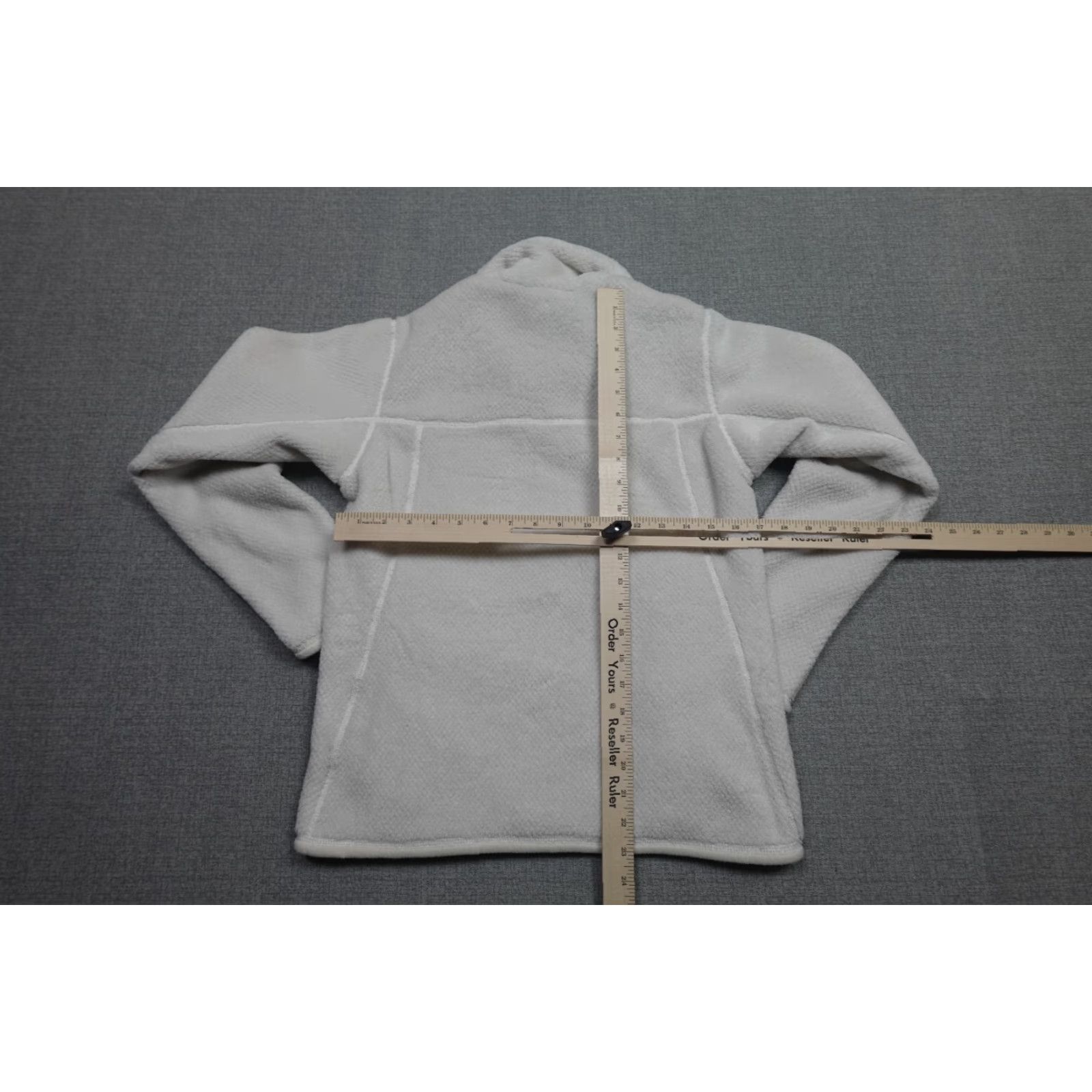 Patagonia Patagonia Sweater Shirt Womens Small White Fleece Dolman Sleeve High Neck Pullover Outdoor All Seasons Long Sleeve Size S / US 4 / IT 40 - 6 Thumbnail