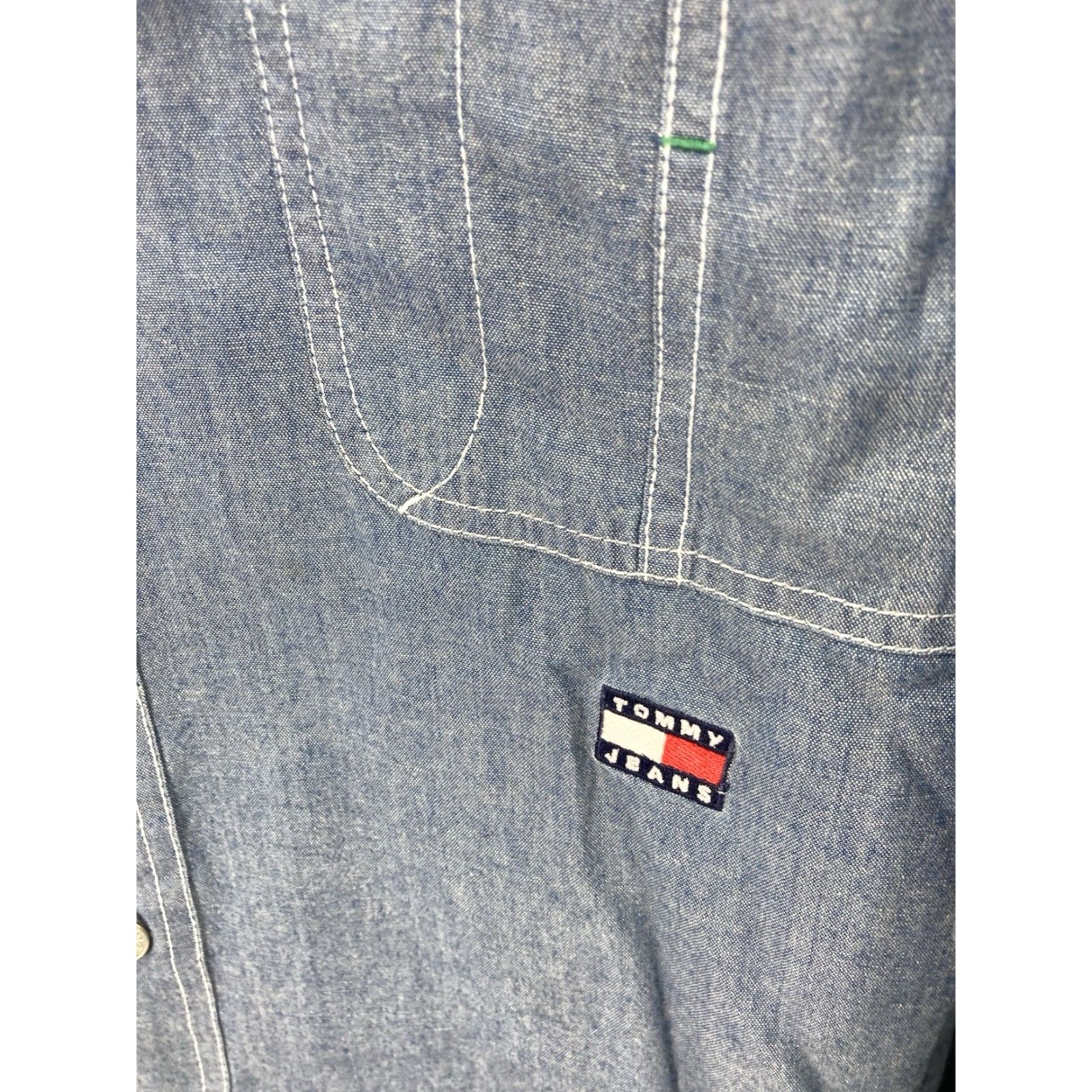 Tommy Hilfiger VINTAGE Tommy Hilfiger Chambray Shirt Men XL Blue Metal Button Long Sleeve Shirt Adjustable Oversized 27x32 Mens Size US XL / EU 56 / 4 - 4 Thumbnail