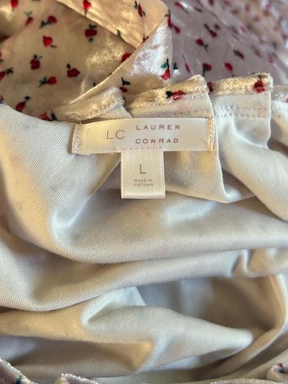 Unknown London Light Pink Satin Floral Cap Sleeve Lauren Conrad Blouse L Size L / US 10 / IT 46 - 4 Thumbnail