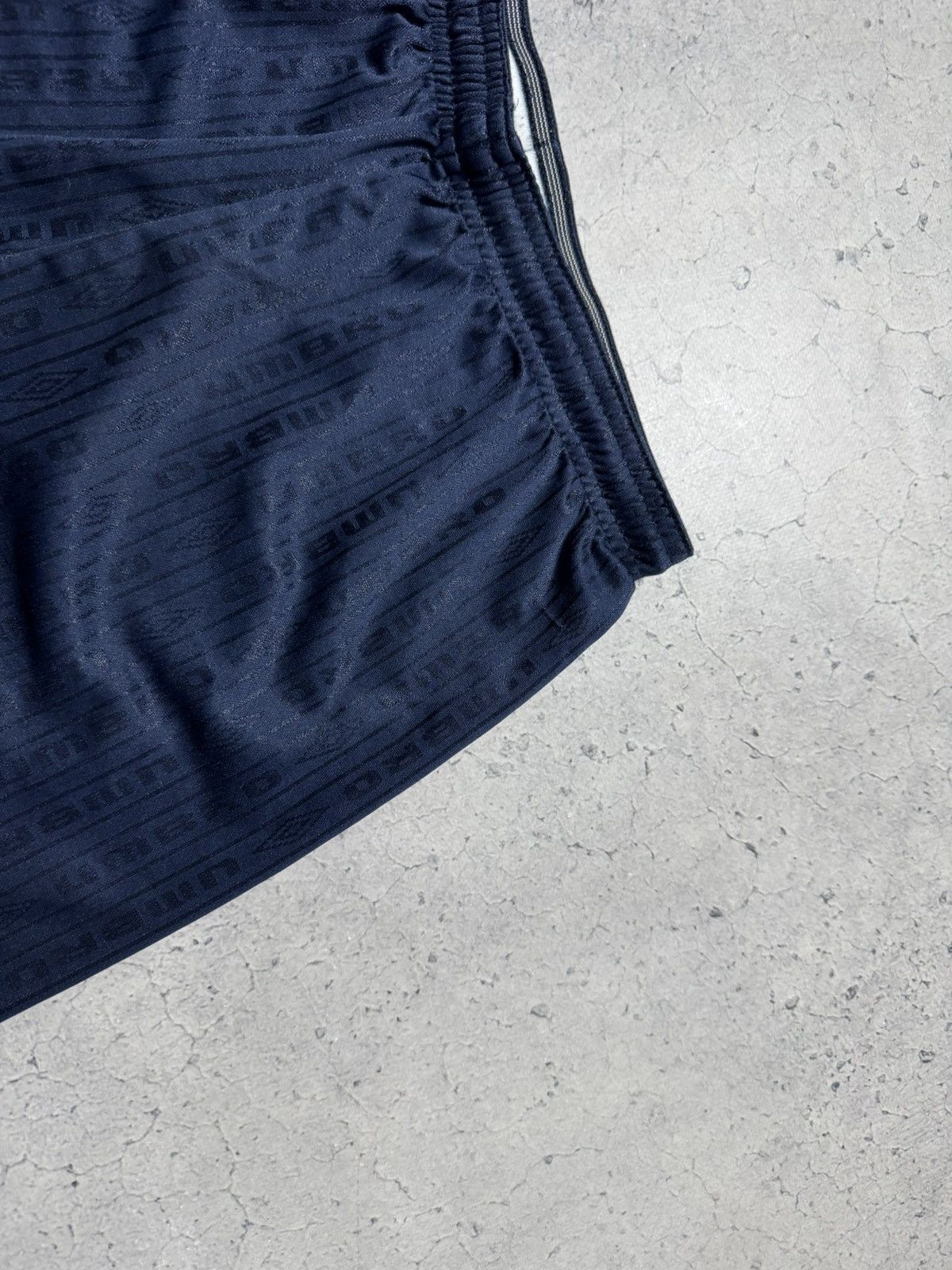 Umbro Umbro Vintage 90’s Monogram Shorts Blue Size US 30 / EU 46 - 3 Thumbnail