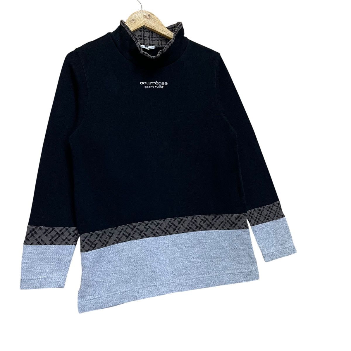 Japanese Brand Vintage Courreges Centre Logo Crewneck Sweatshirt Size US M / EU 48-50 / 2 - 2 Thumbnail