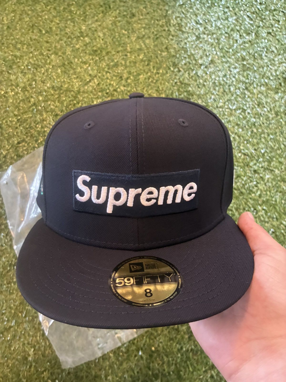 Antihero × Supreme Supreme x Anti Hero fitted cap 7 1/2 | Grailed