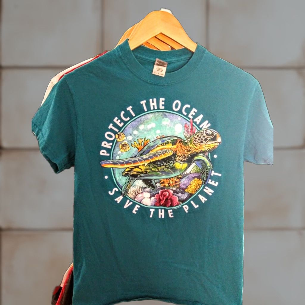 Gildan VINTAGE Gildan T-Shirt Teal Save The Ocean Unisex Adults S Blue Ocean Save The Planet 90s? No, keep to provided words. Size US S / EU 44-46 / 1 - 1 Thumbnail