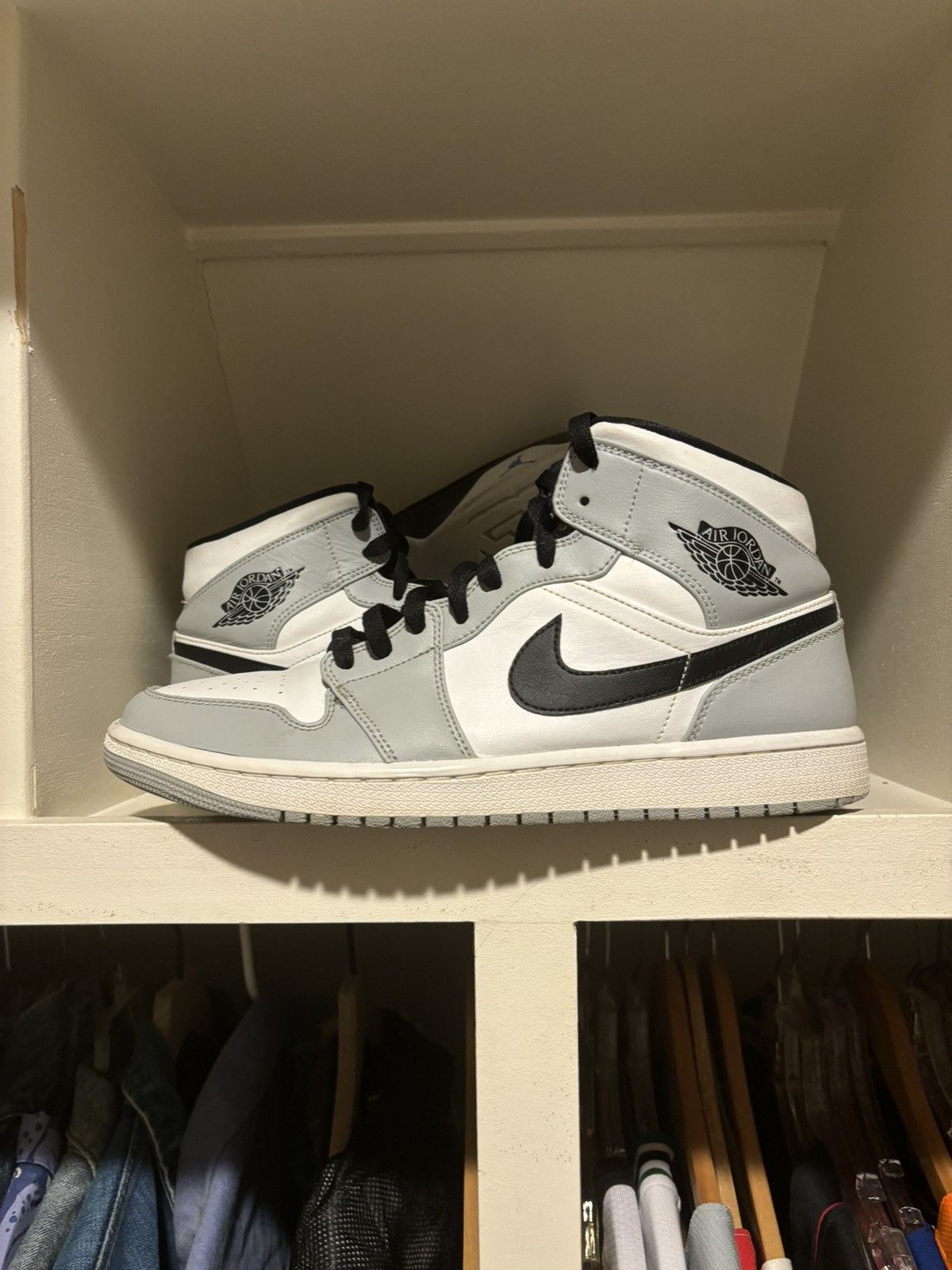Jordan Brand Jordan 1 mid smoke grey size 11 Size US 11 / EU 44 - 1 Thumbnail