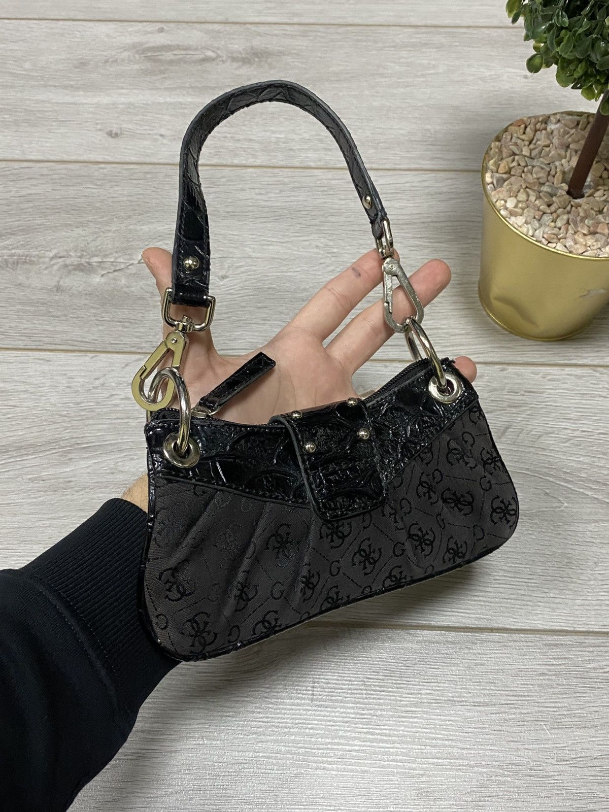 Guess Guess small monogram metallic Y2K designer bag Size ONE SIZE - 6 Thumbnail
