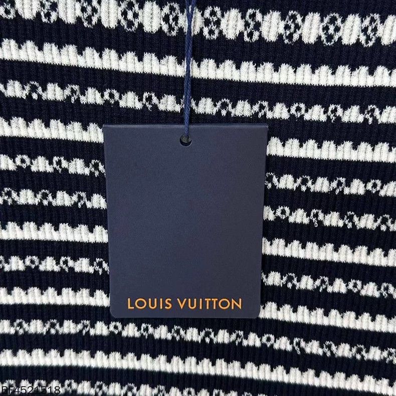 Louis Vuitton Louis Vuitton 25 new scalloped striped knitted short sleev Size XS / US 0-2 / IT 36-38 - 5 Thumbnail