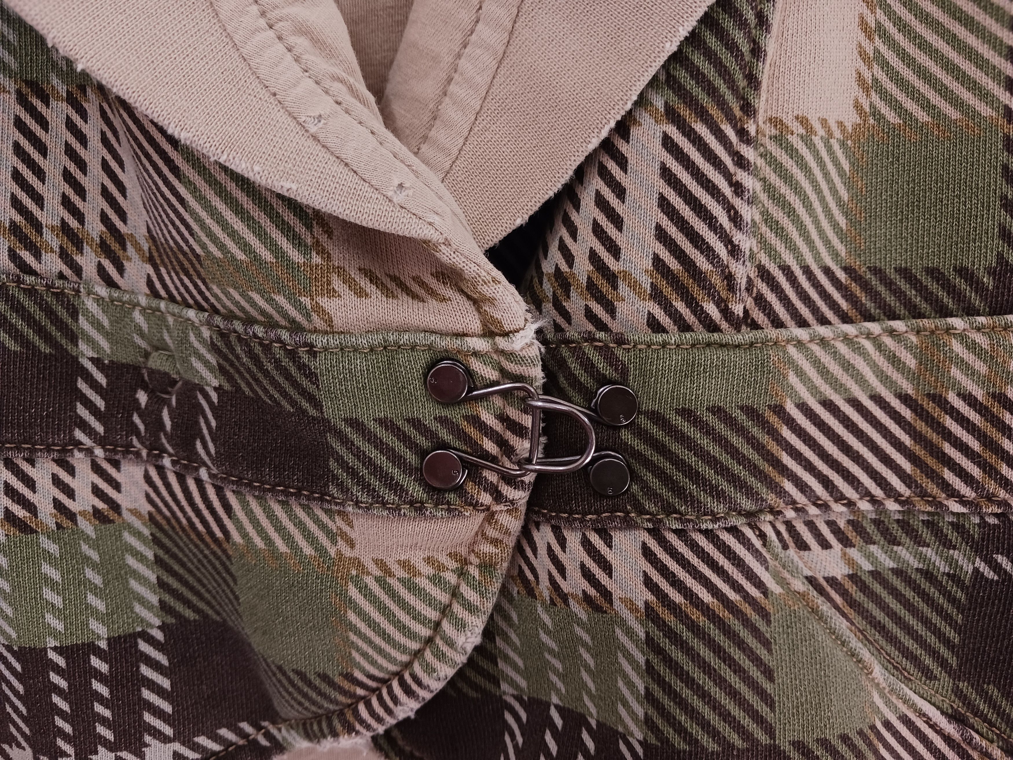 Triple 5 Soul × Vintage Triple 5 Soul Vintage 2000s Hook Closure Plaid Hooded Jacket Size S / US 4 / IT 40 - 10 Thumbnail