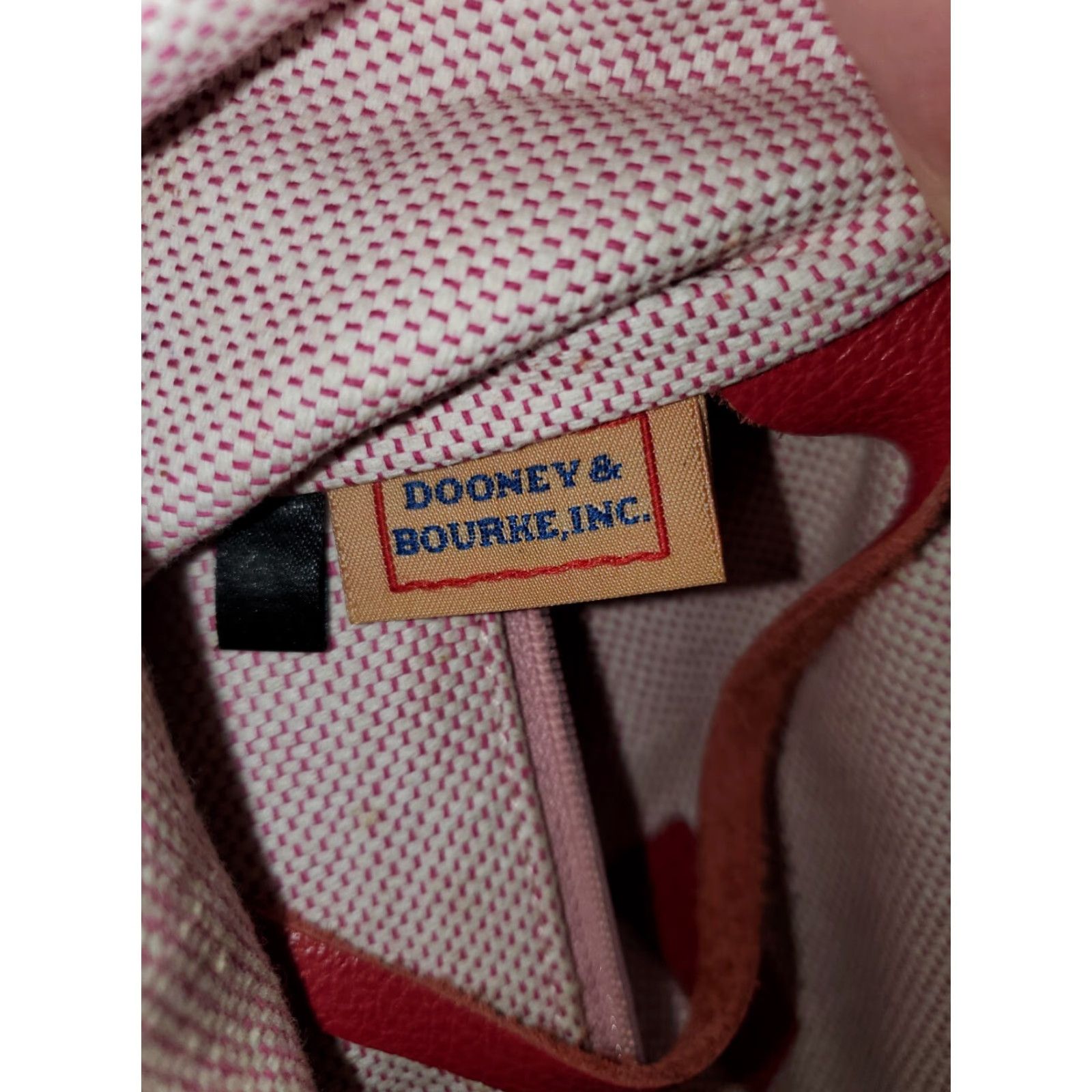 Dooney & Bourke VINTAGE Dooney & Bourke Signature Florentine Shoulder Handbag-Pebbled Leather Finish-Red Size ONE SIZE - 6 Thumbnail