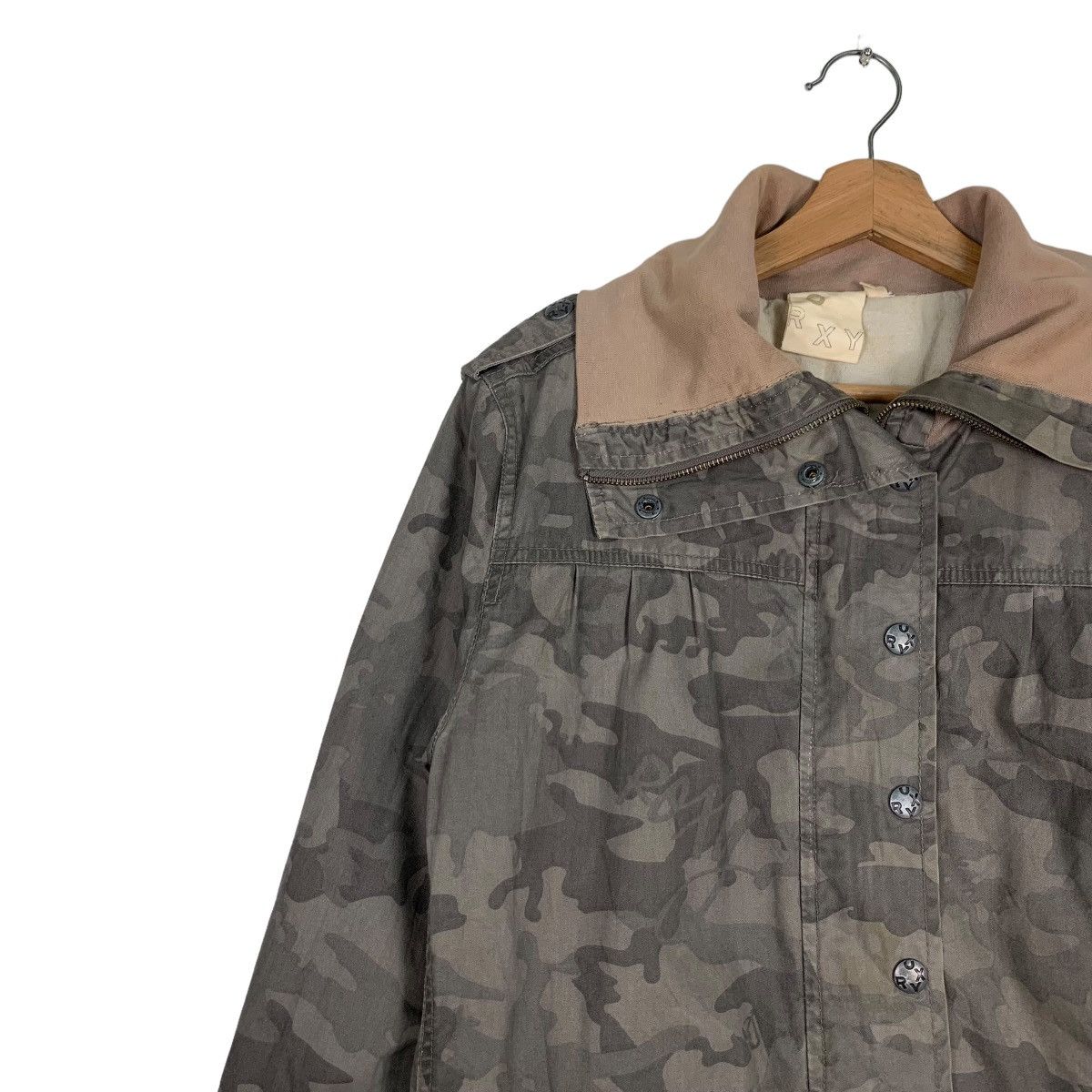 Japanese Brand ROXY Embroidery Small Logo Camo Belted Jacket #0302-C14 Size L / US 10 / IT 46 - 7 Thumbnail
