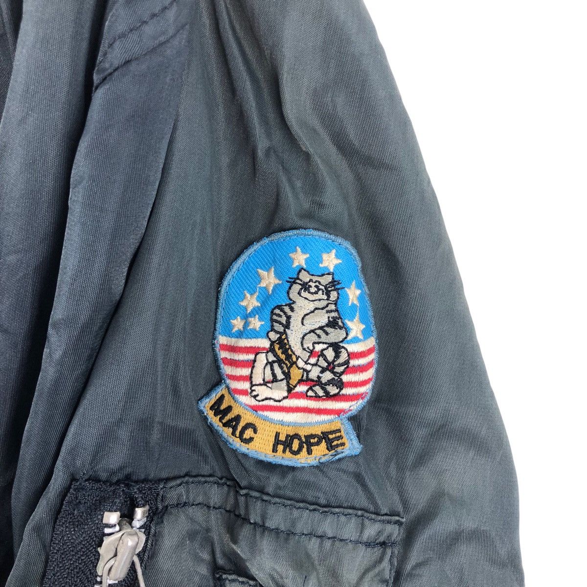 Vintage Vintage 90s MA-1 AIR FORCE Bomber Jacket Patch Logo Military Size US L / EU 52-54 / 3 - 4 Thumbnail