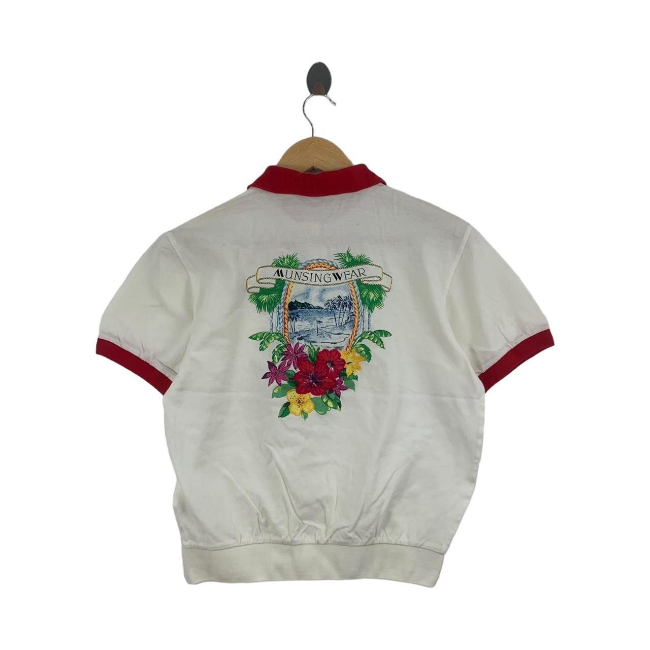 Vintage Vintage 80’ MUNSINGWEAR FLORAL FLOWER Polo Tee Shirt Top Size L / US 10 / IT 46 - 1 Thumbnail