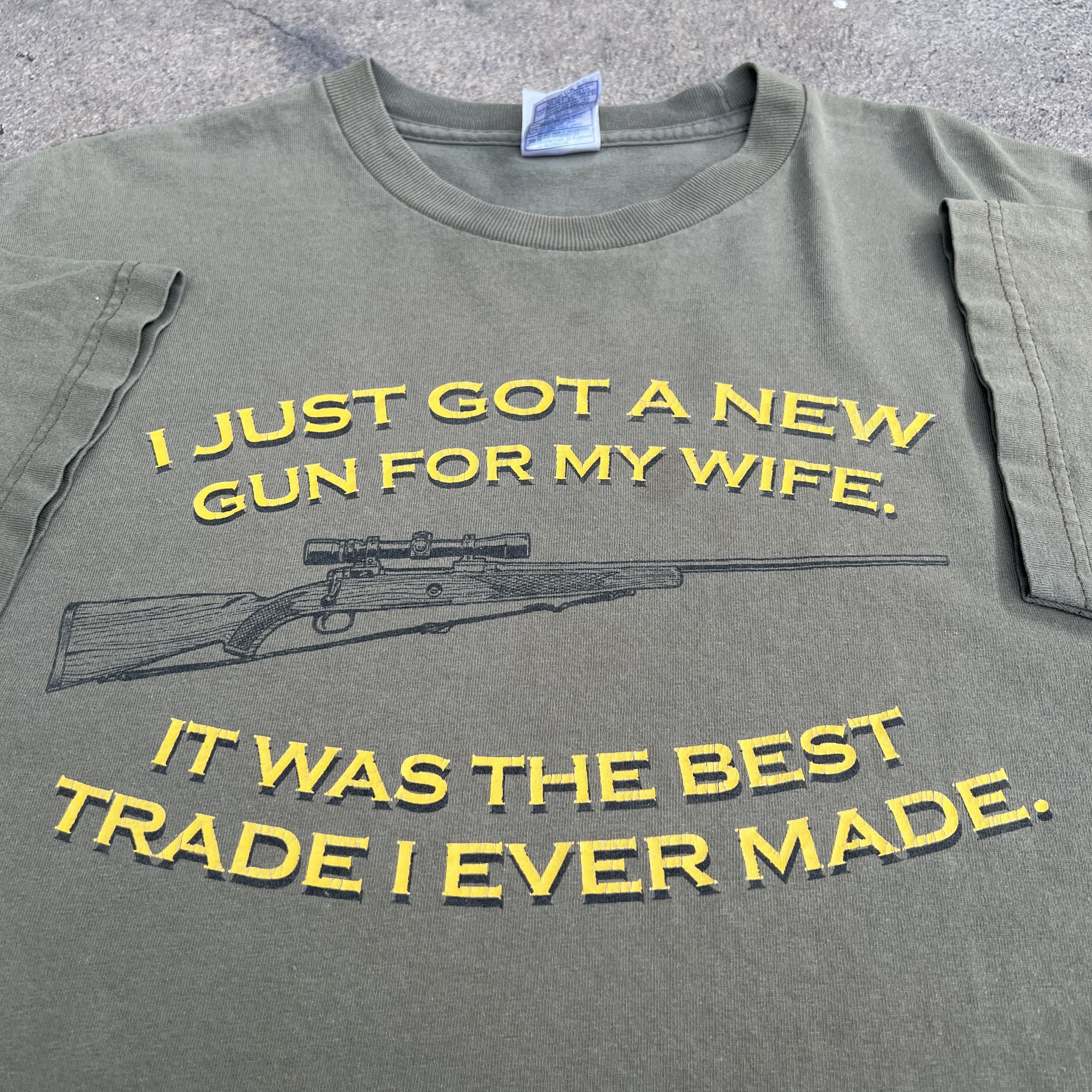 Vintage Vintage Y2K i just got a new gun for my wife Tee Gun Size US L / EU 52-54 / 3 - 1 Thumbnail