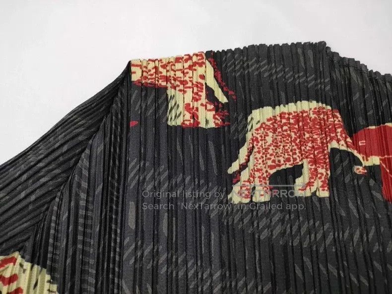 Issey Miyake Issey Miyake Vintage Black Elephant Print Ruched Top Size L / US 10 / IT 46 - 6 Thumbnail