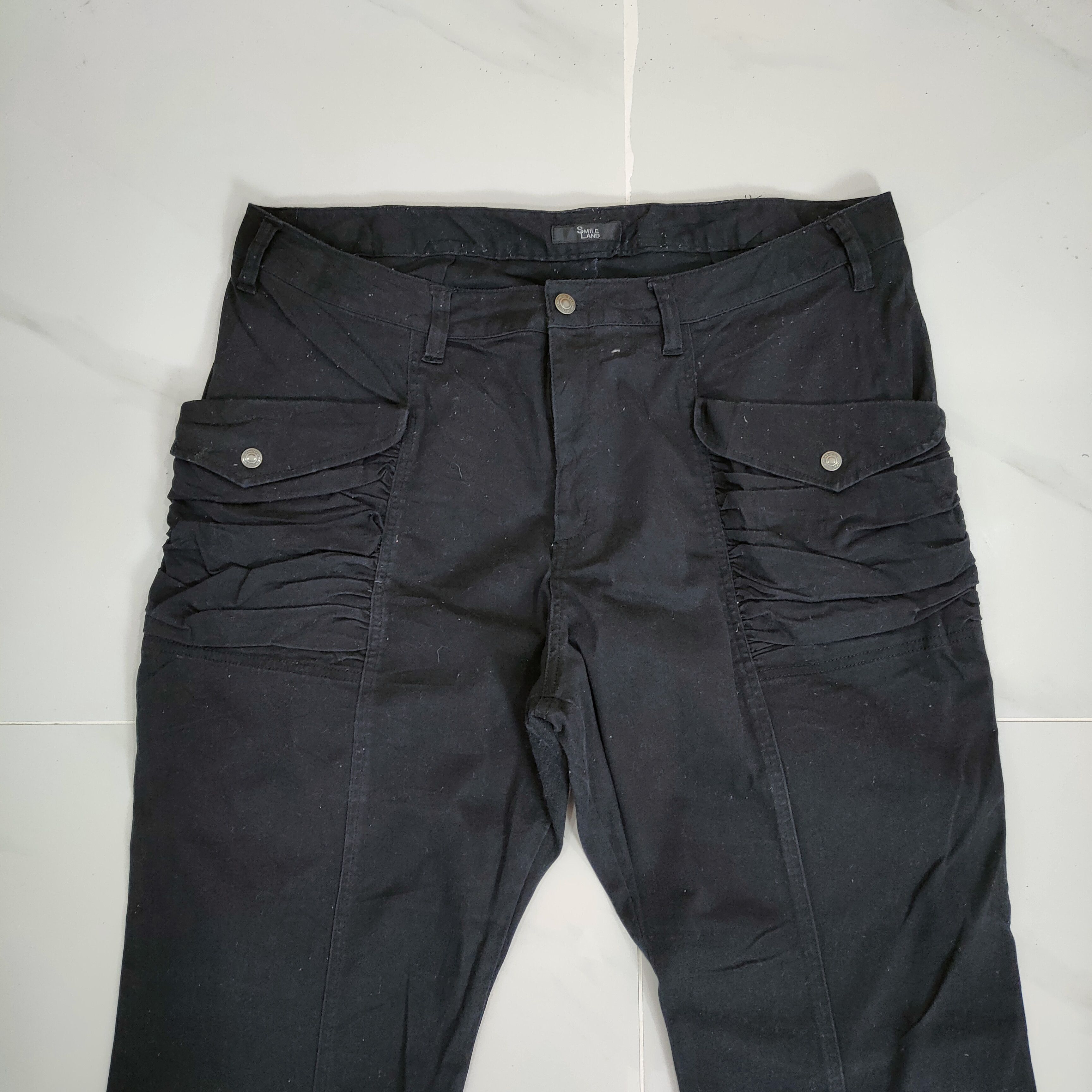 Japanese Brand SIZE 40 SMILE LAND STRETCH BLACK CARGO PANTS Size US 40 / EU 56 - 2 Thumbnail