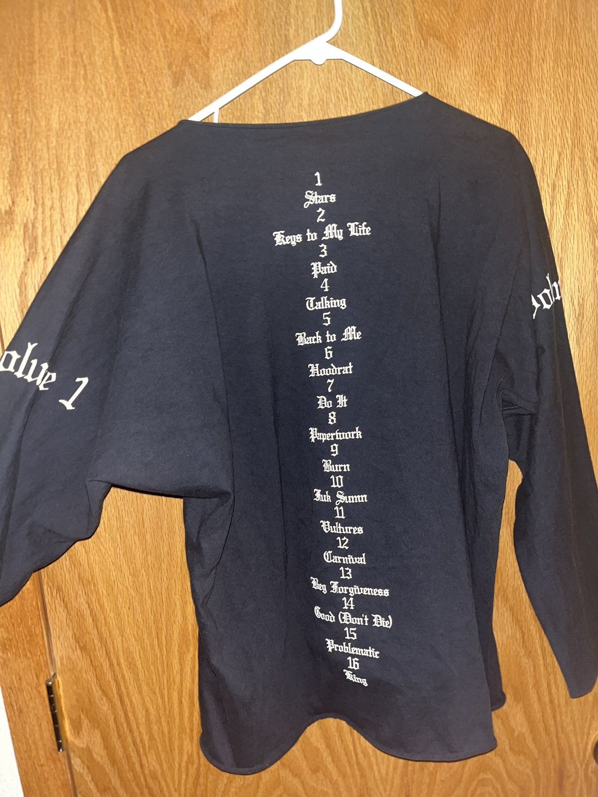 Kanye West × Yeezy Vultures LONG SLEEVE SIZE 1 Fits S-M Size US M / EU 48-50 / 2 - 3 Thumbnail