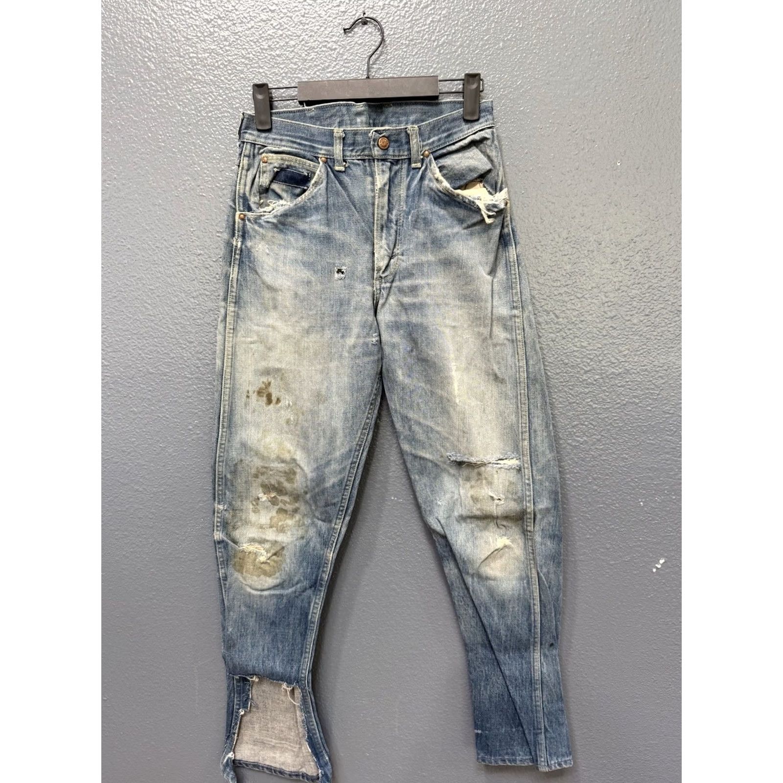 Vintage VINTAGE Montgomery Ward Jeans Men’s Denim Blue 28 Straight 30 Inseam 60’s Patch Flawed Mens Size US 28 / EU 44 - 3 Thumbnail