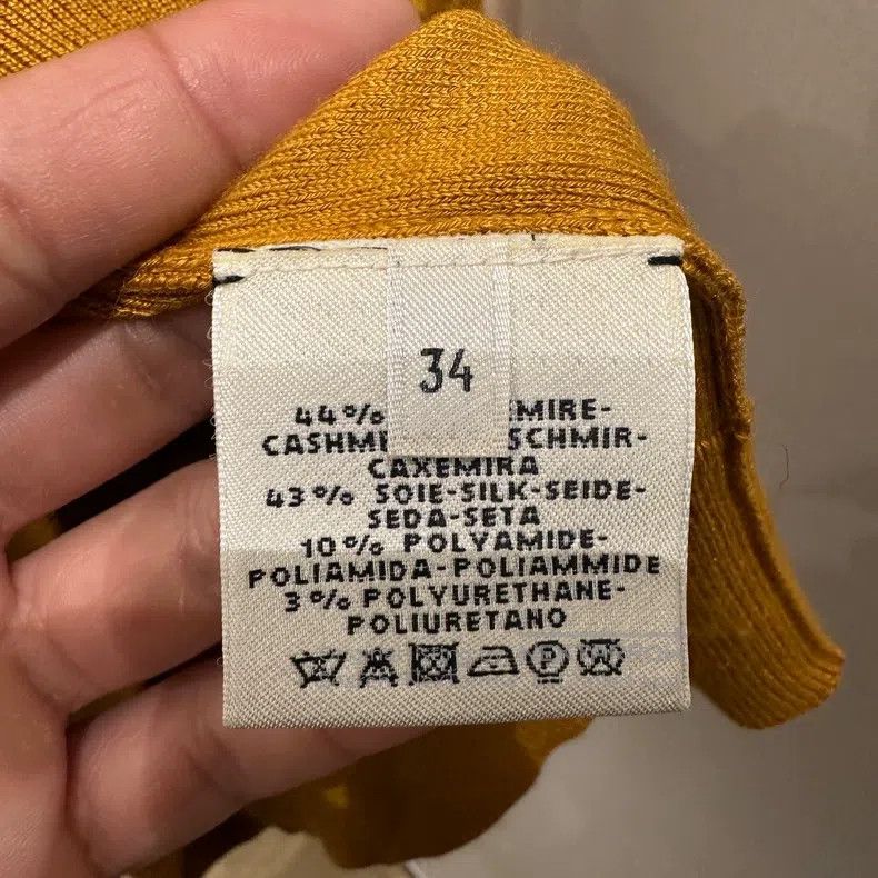 Hermes Hermes Solid Color High Neck Straight Sleeve Cashmere Swea Size XXS / US 00 / IT 34 - 4 Thumbnail