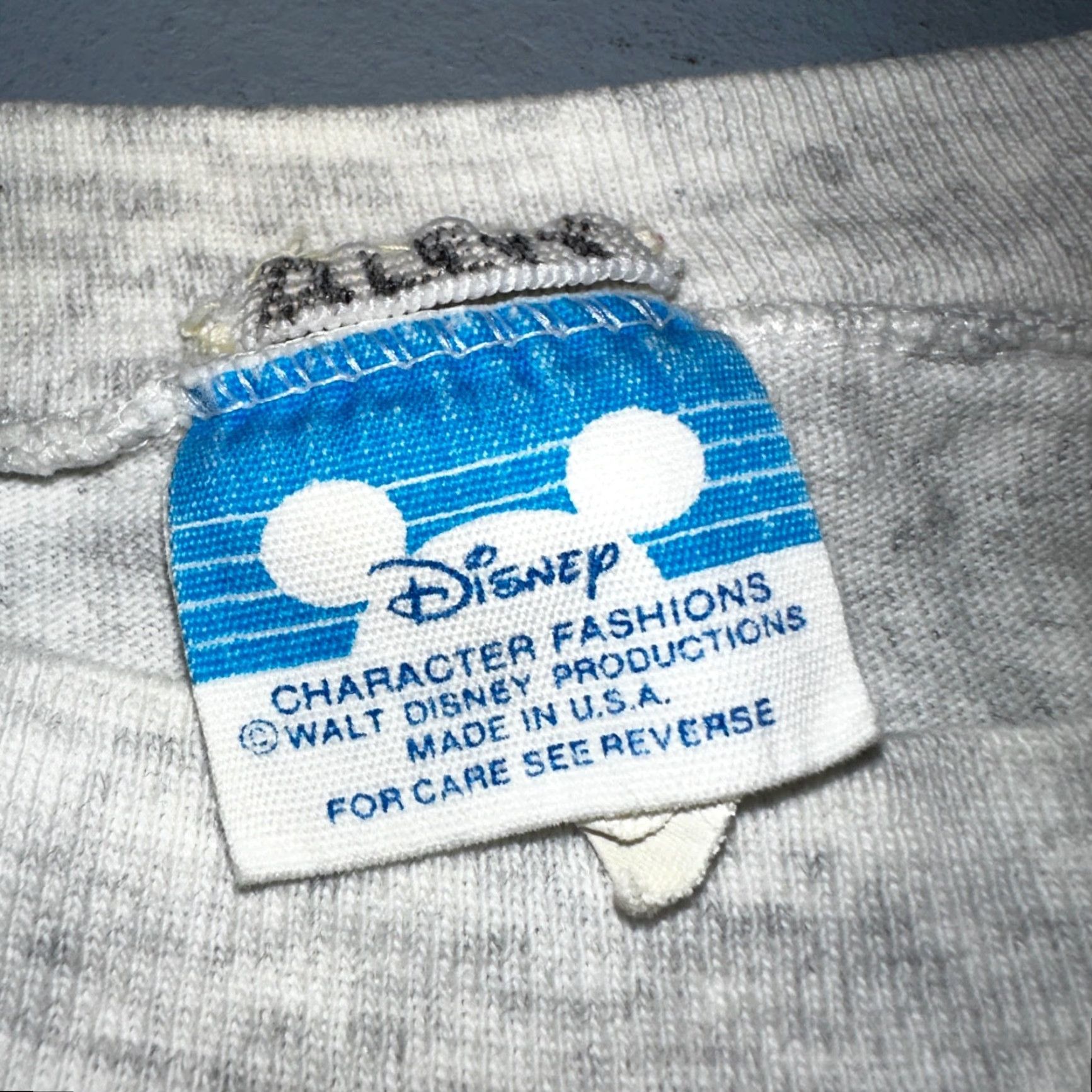 Disney VINTAGE Disney Mickey Mouse T-Shirt Gray Small Graphic Cute 80s Mens Size US S / EU 44-46 / 1 - 4 Thumbnail
