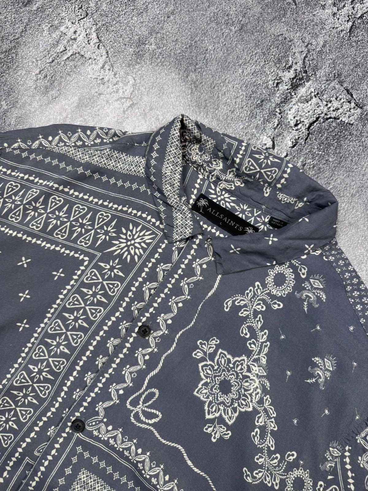 Allsaints AllSaints "Cherito" Bandana Print Shirt — Premium Viscose Size US L / EU 52-54 / 3 - 2 Thumbnail