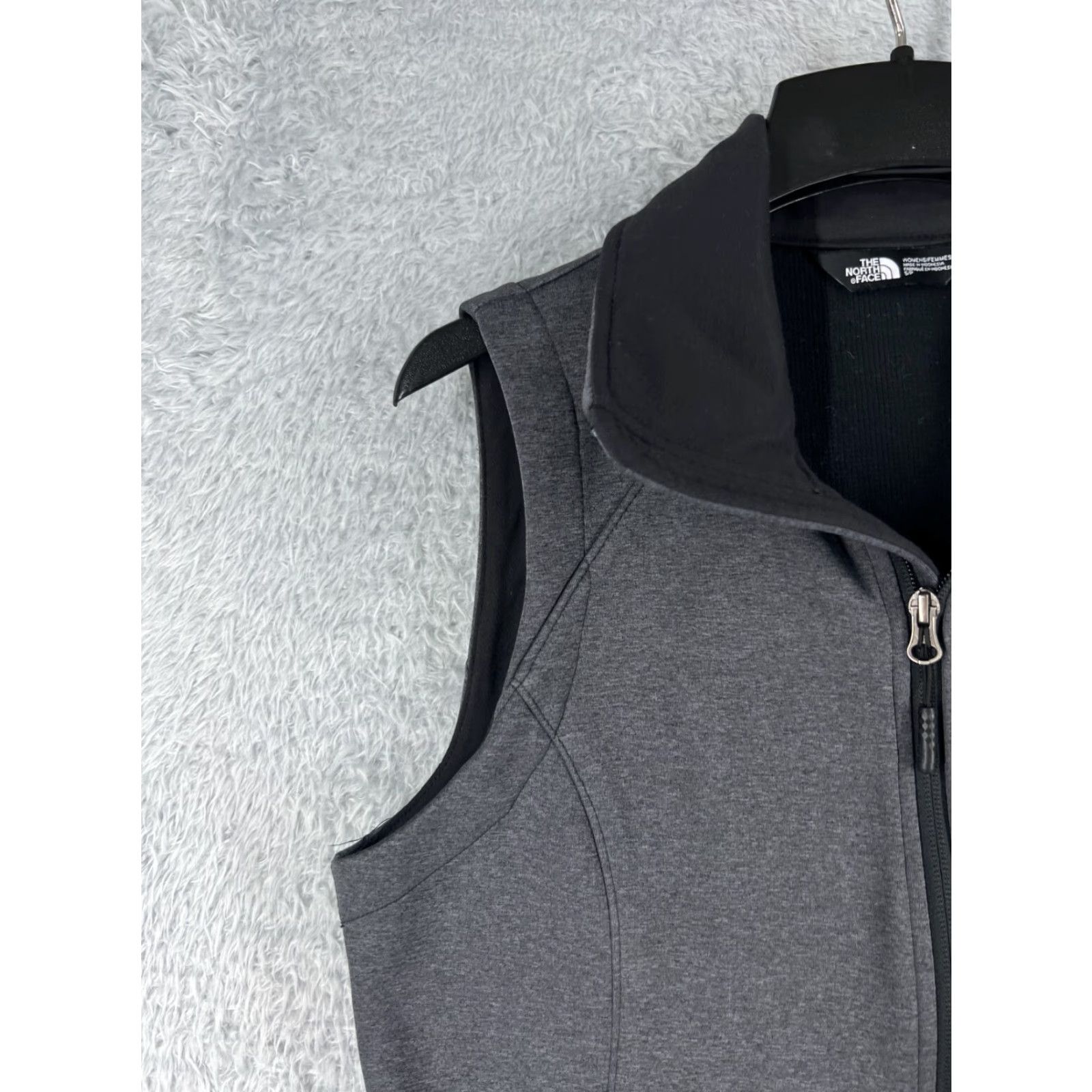 The North Face VINTAGE The North Face Vest Womens Small Gray Full Zip Size S / US 4 / IT 40 - 3 Thumbnail