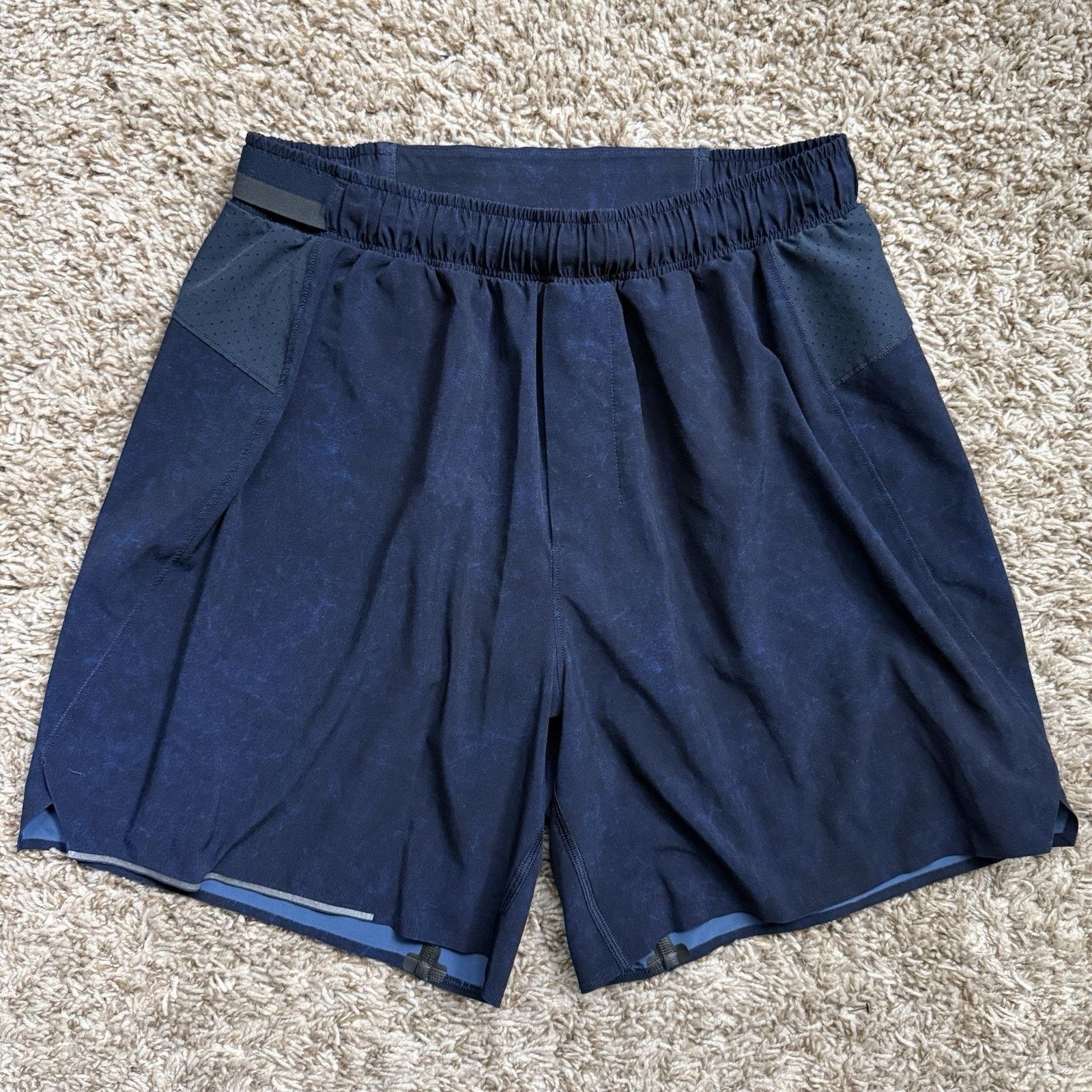 Lululemon LuluLemon Surge Running Shorts Athletic Gym 5” Inseam Blue Size US 30 / EU 46 - 1 Thumbnail