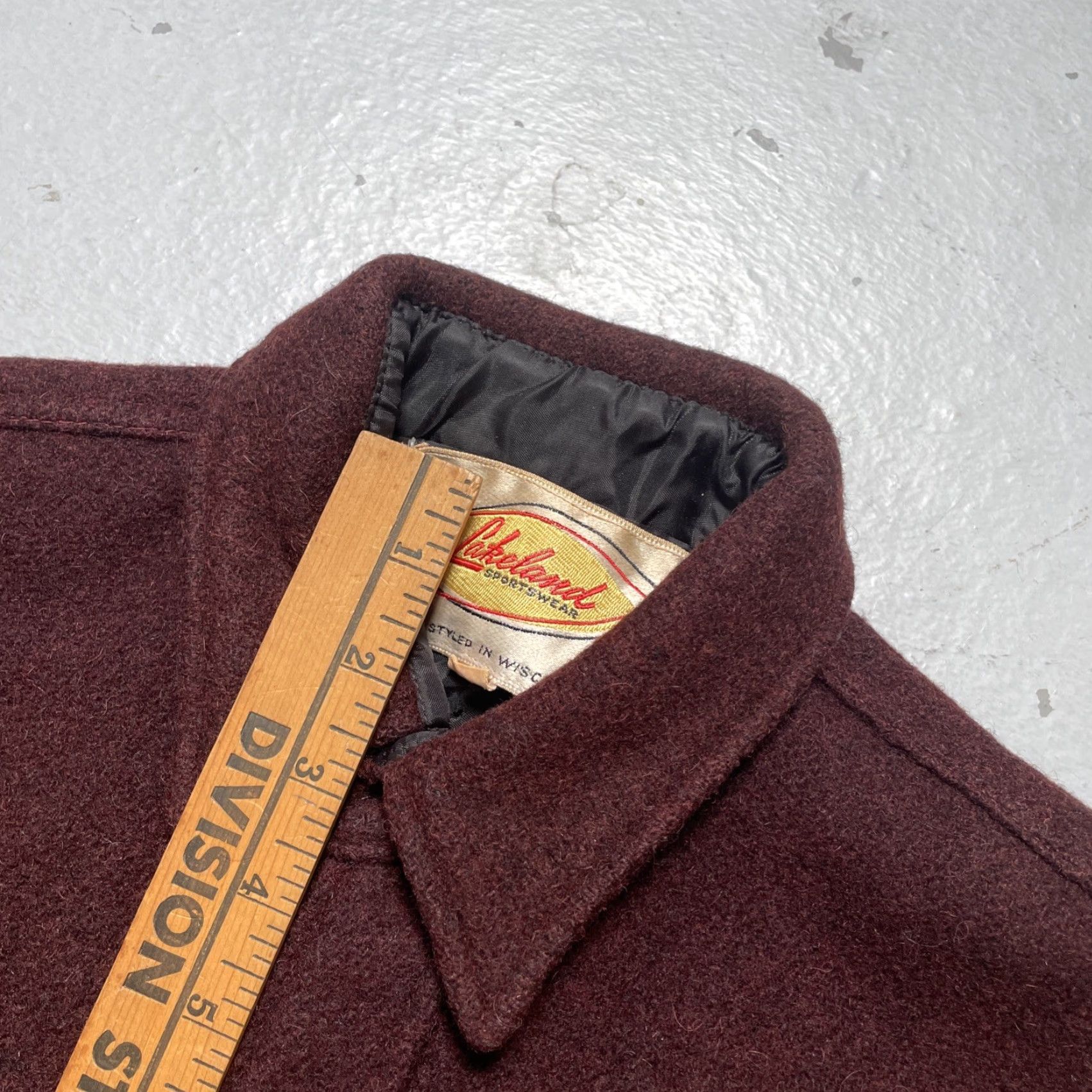 Vintage VINTAGE Lakeland USN Military CPO Style Wool Button Shirt Unisex Adults 38 Maroon 70s Workwear Navy Army Heritage 60s 70s Mens Womens Boys Girls Size US M / EU 48-50 / 2 - 4 Thumbnail