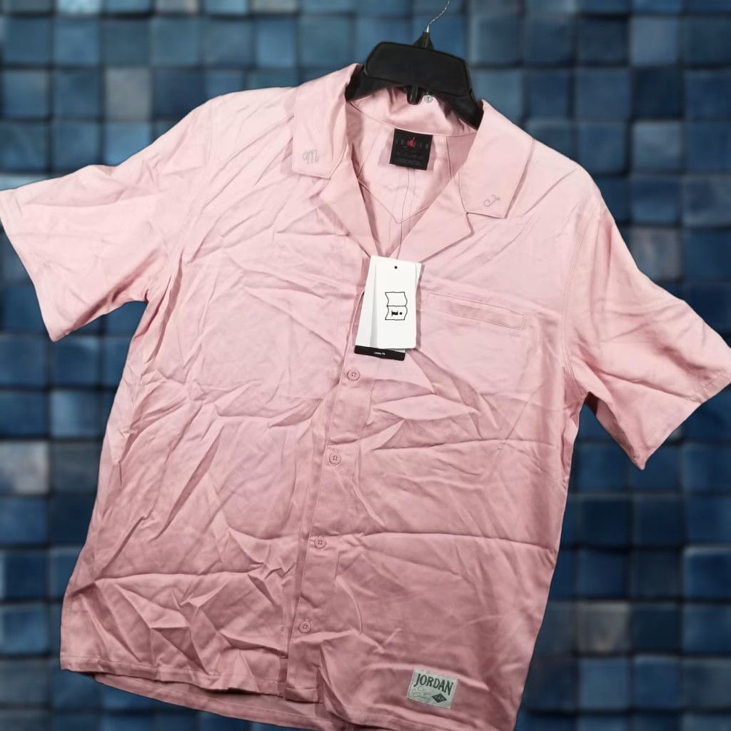 Nike Jordan Shirt Womens XS Pink Camp Collar Button Front Flight Classics FN5763-607 Size XS / US 0-2 / IT 36-38 - 1 Thumbnail