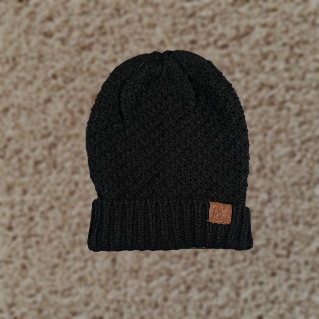 Vintage Cloie Beanie Hat Womens One Size Black 100% Acrylic Knit Ski Outdoors Logo Outdoor Beanie Size ONE SIZE - 1 Thumbnail