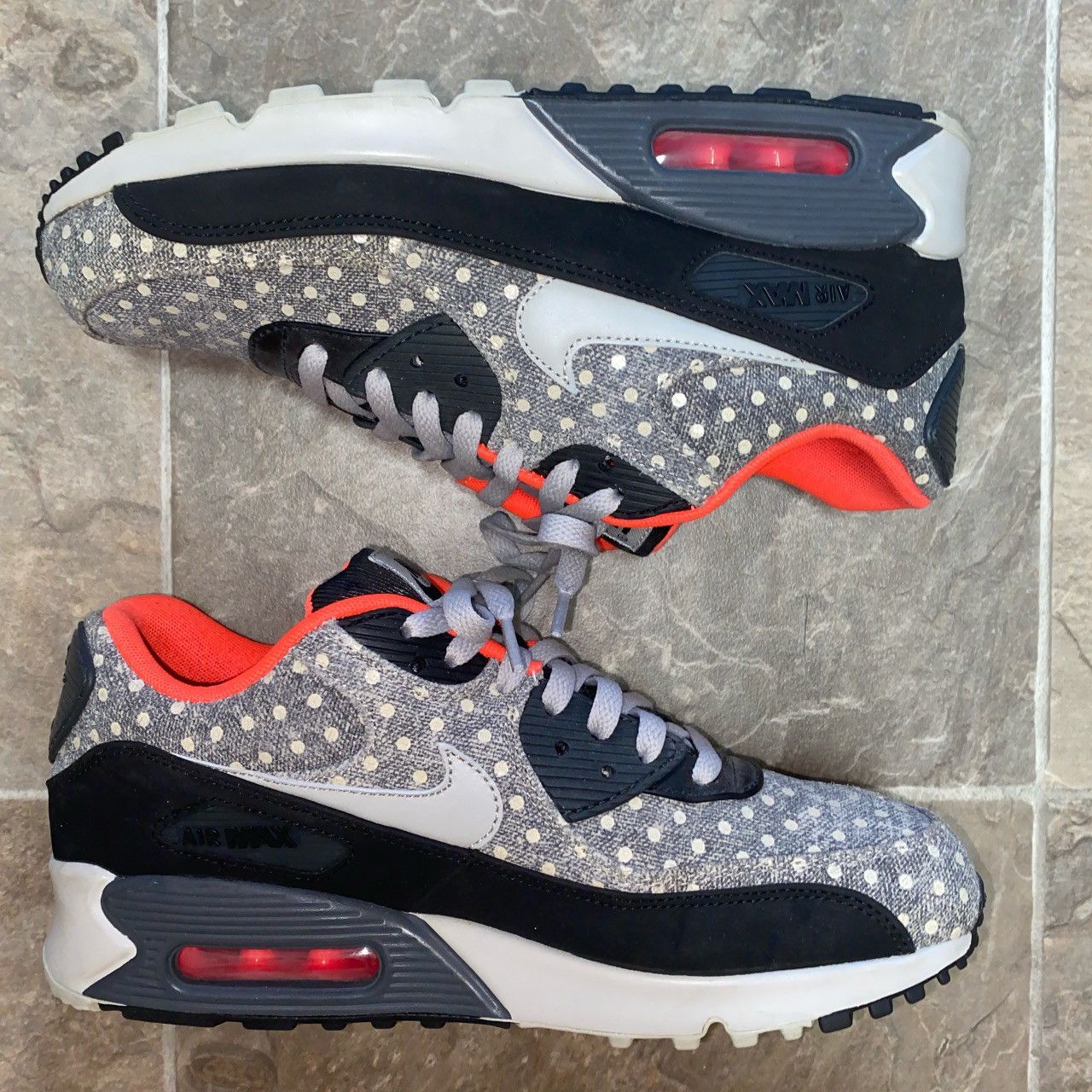 Nike Nike Air Max 90 ‘Polka Dots’ Size US 8 / EU 41 - 2 Thumbnail