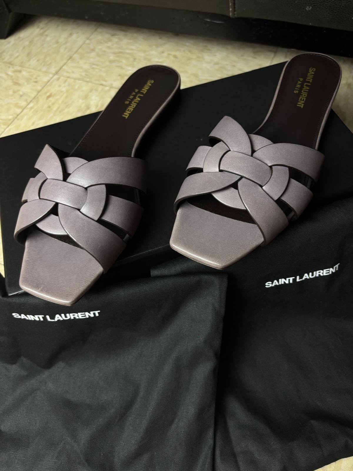 Saint Laurent Paris Saint Laurent Women's Iris Woven Flat Sandals Size 38.5 Size US 8.5 / IT 38.5 - 1 Thumbnail