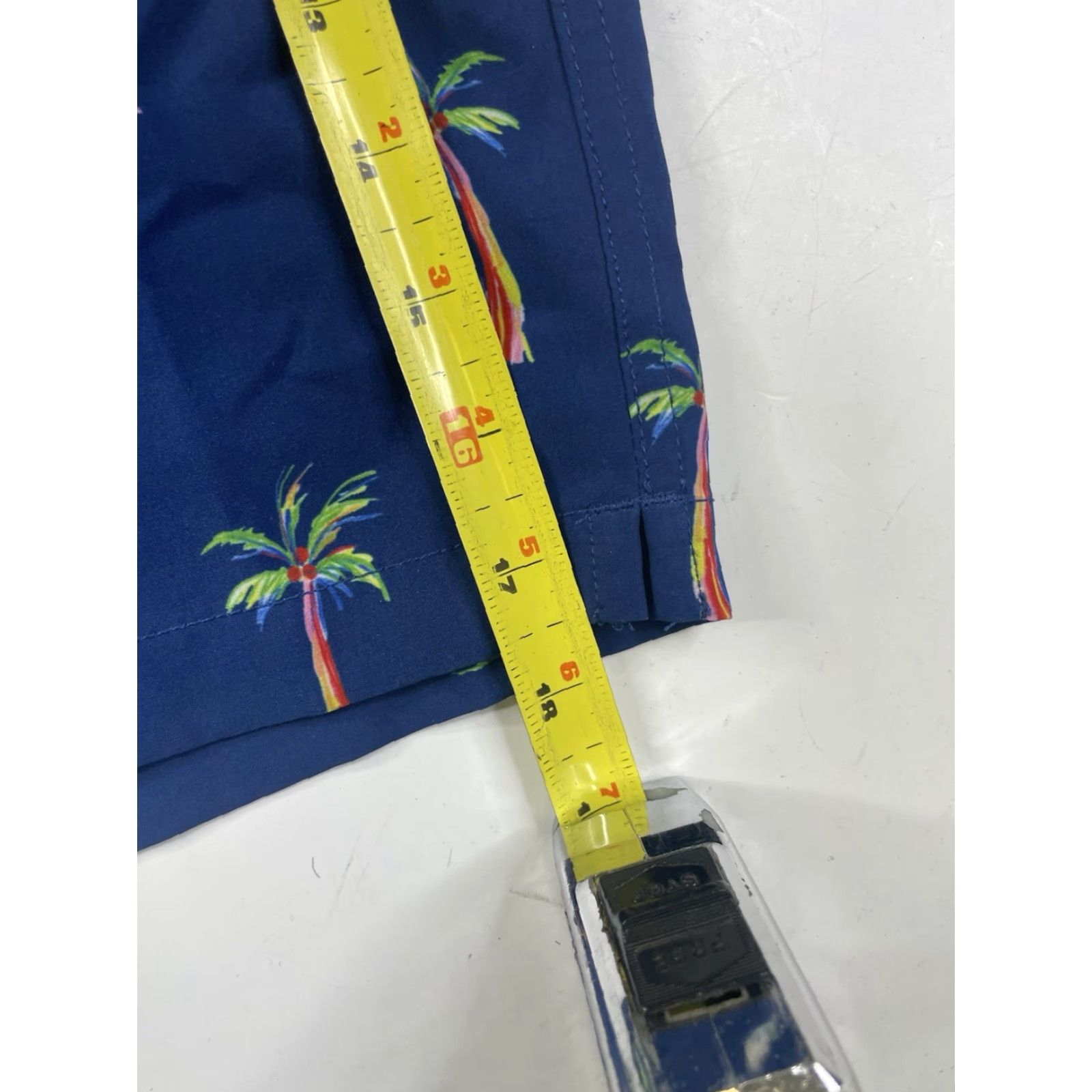 Chubbies Chubbies The Tree Myself And I’s 7” Classic Swim Trunks Board Shorts Mens Large L Blue Classic Surfing Swimming Trunks Mens Size US 33 - 5 Thumbnail