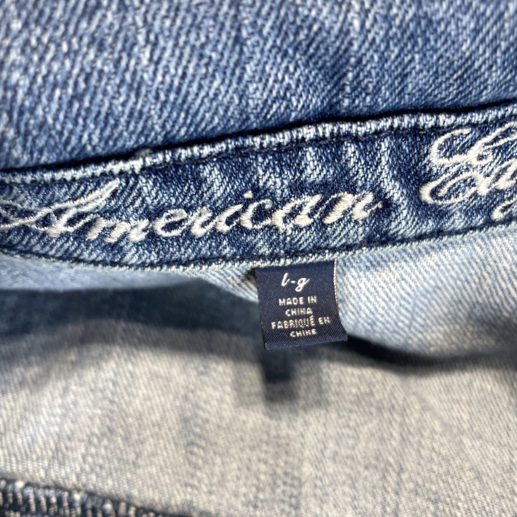 American Eagle Outfitters VINTAGE American Eagle Denim Jacket Womens Large Blue Long Sleeve Button Up Collared Pockets Size L / US 10 / IT 46 - 2 Thumbnail