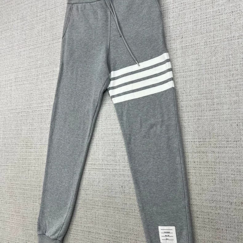 Thom Browne Thom Browne size2 Loose knit tracksuit pants Size US 28 / EU 44 - 3 Thumbnail