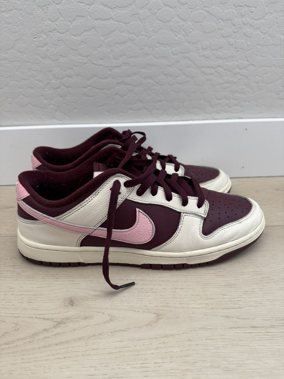 Nike SB Nike SB dunk low ‘Valentine’s Day 2023’ Size US 12 / EU 45 - 1 Thumbnail