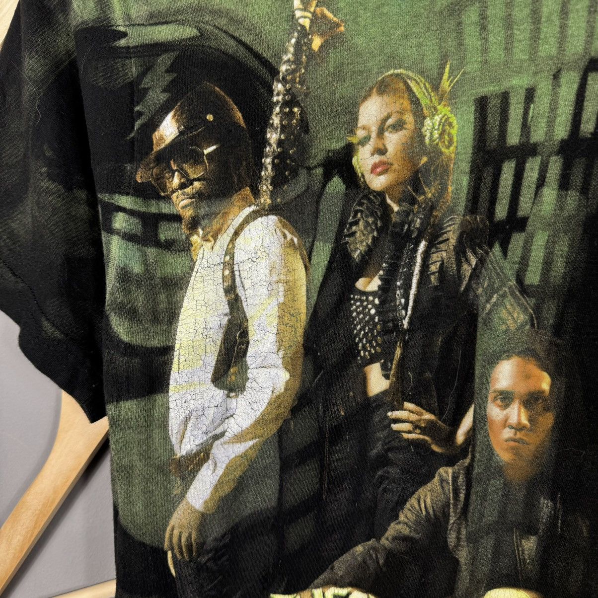 Band Tees The Black Eyed Peas Mosquitohead T-shirt Size US S / EU 44-46 / 1 - 5 Thumbnail