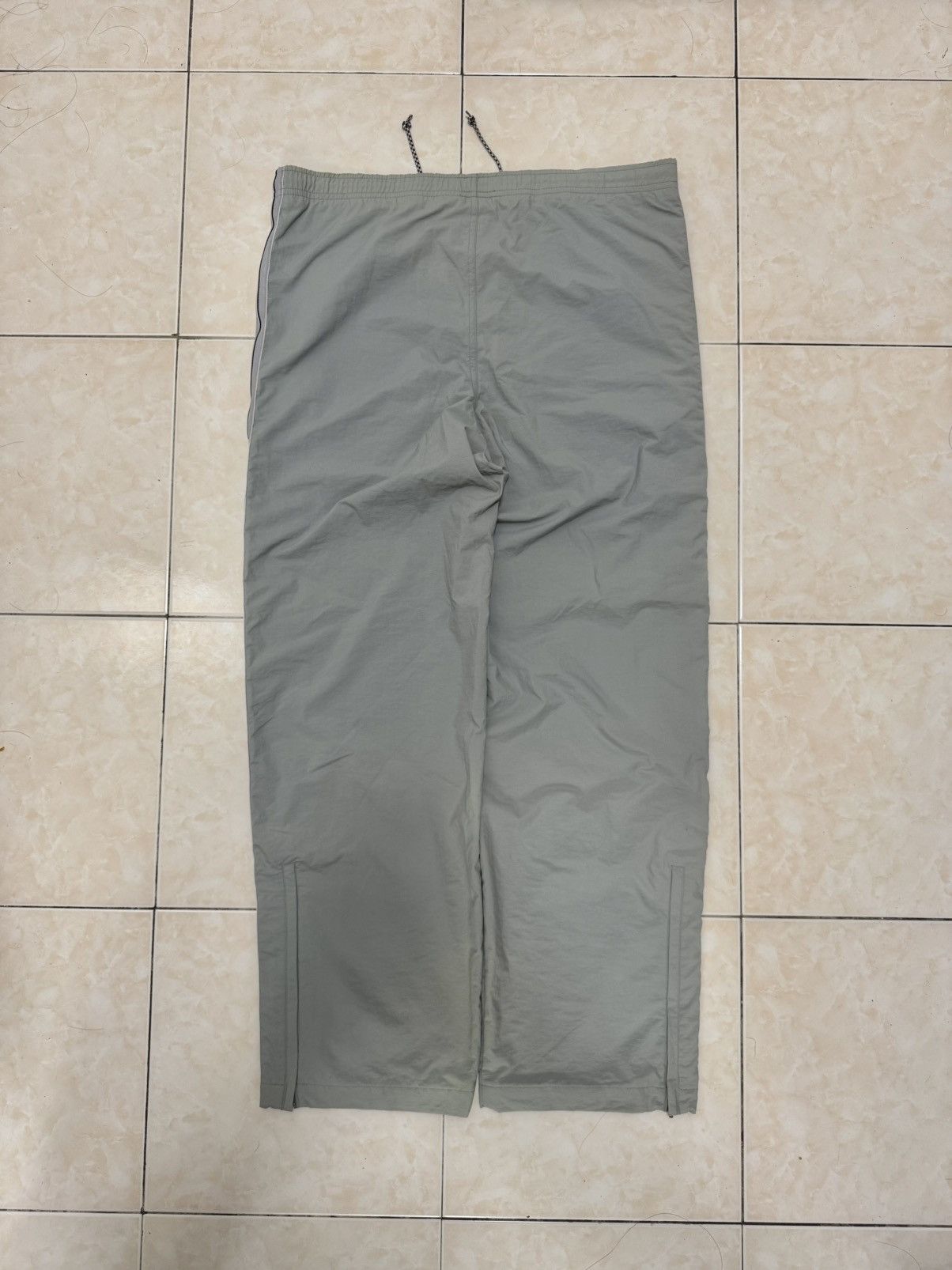 Nike Vintage Nike Baggy Trackpants Y2k Size US 30 / EU 46 - 2 Thumbnail