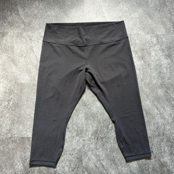 Lululemon Lululemon Wunder Under Crop High-Rise 23" Black size 20 Size 42" / US 20 - 7 Thumbnail