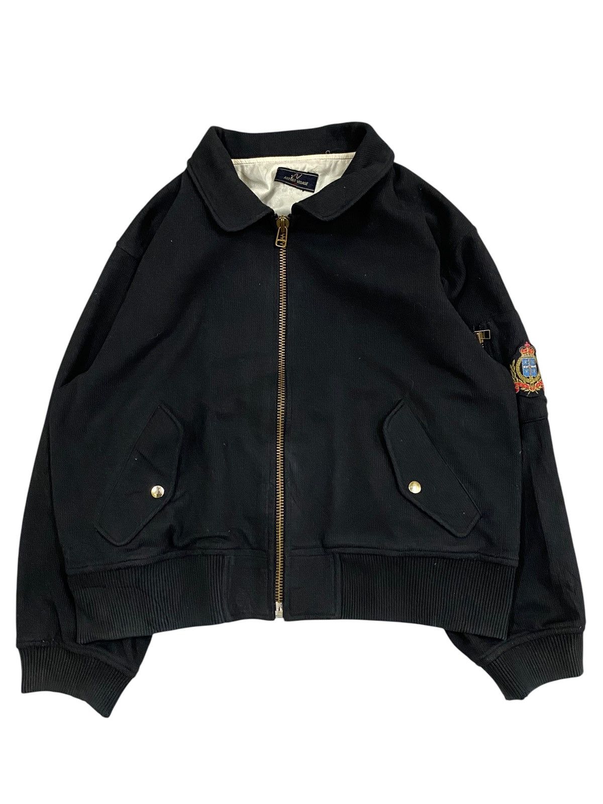 Japanese Brand Astrée Visage 1997 Black Bomber Jacket – Embroidered Crest Size US L / EU 52-54 / 3 - 1 Thumbnail